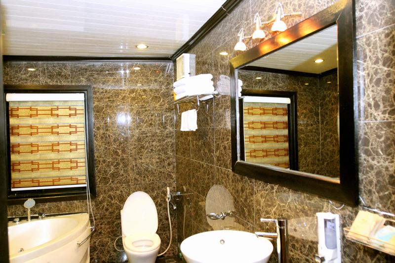 Du Thuyền Treasure Junk 14 cabin